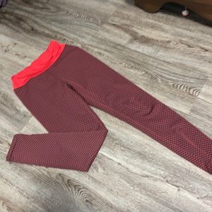 red butt scrunch TIKTOK leggings